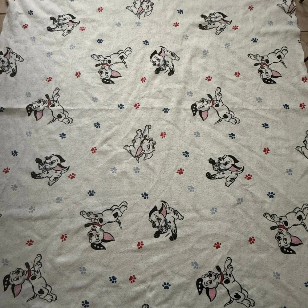 Disney 101 Dalmatians Fleece Throw Blanket White Puppy Paw Print 71x90 Large